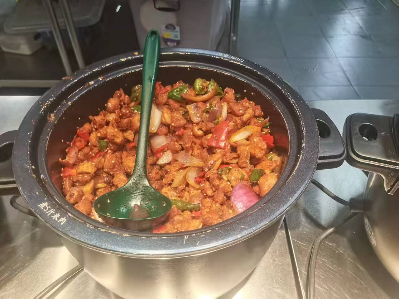 贵州中医药职业学校举办宿舍安全检查活动